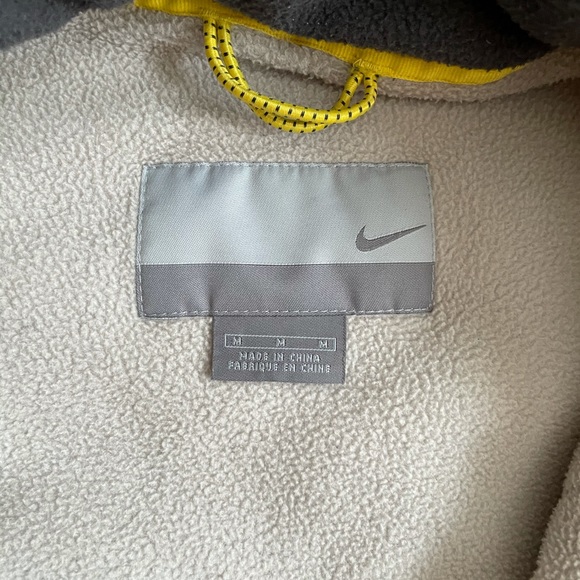 Vintage Nike Fleece Lined Windbreaker - Picture 2 of 5